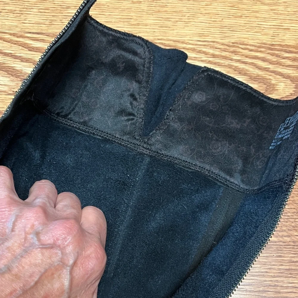 Timberland Black Leather Heeled Boots Size 8 - Picture 7 of 13